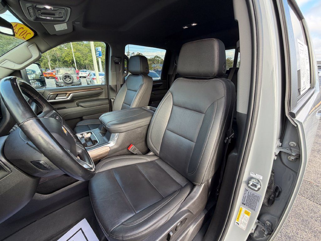 Used 2024 Chevrolet Silverado 2500 LT w/ All Star Edition AWD/4WD image 8