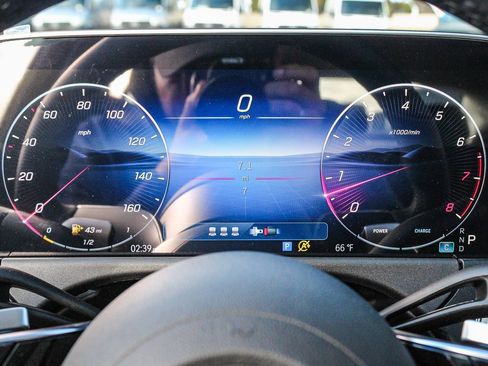 New 2026 Mercedes-Benz E 350 4MATIC Sedan image 23