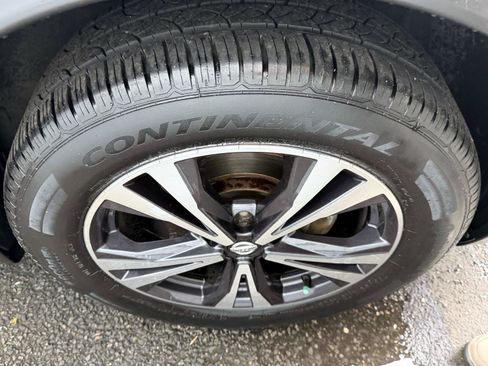 Used 2017 Nissan Rogue SL AWD/4WD image 8