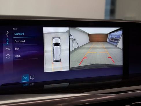 Used 2025 Cadillac Escalade Premium Luxury w/ Touring Package image 31