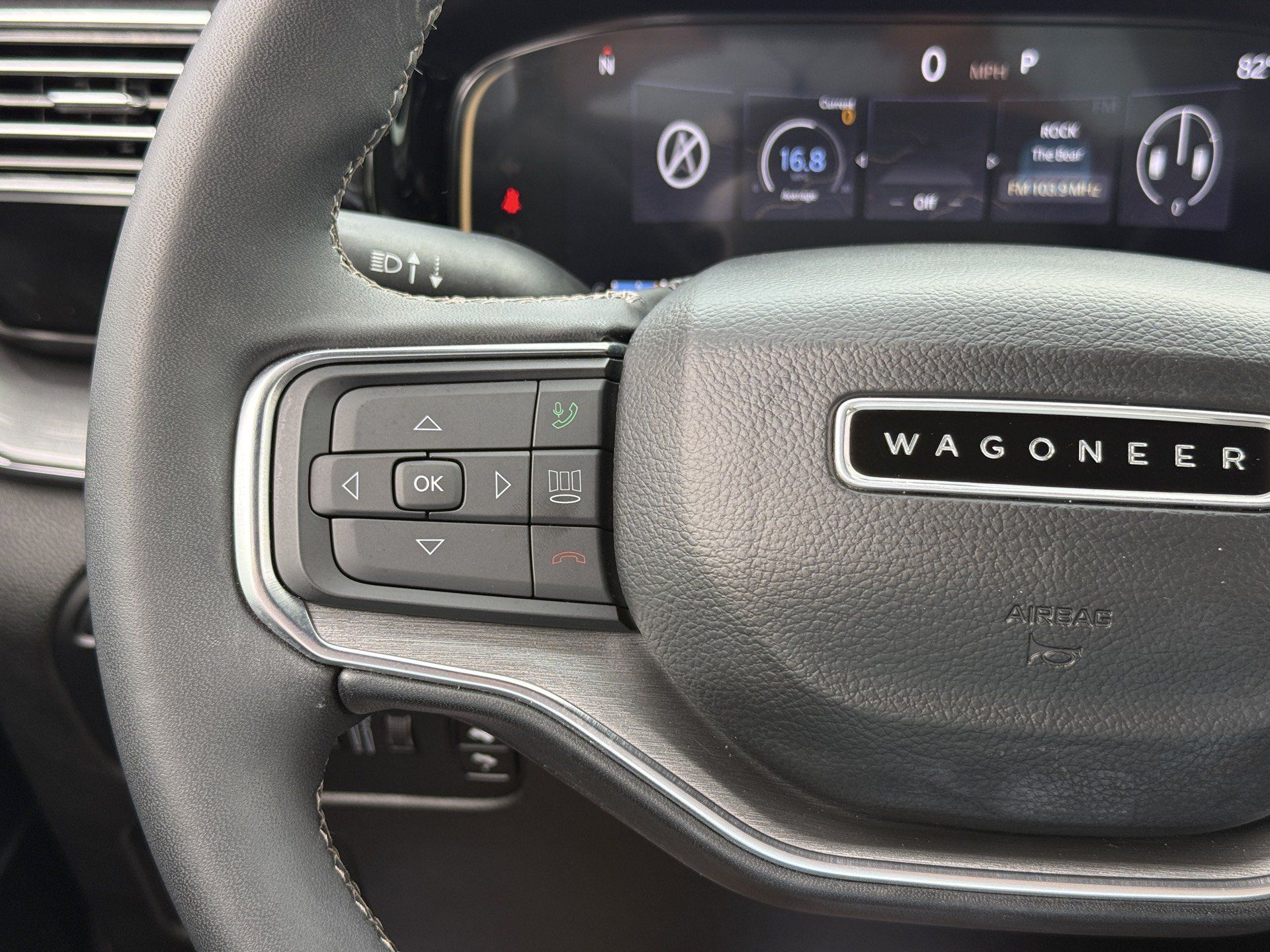 Used 2022 Jeep Wagoneer Series II AWD/4WD image 24