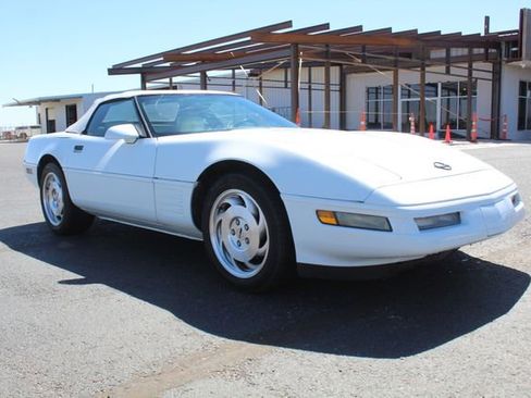 Used 1993 Chevrolet Corvette Convertible RWD image 1