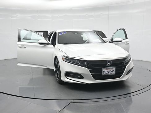 Used 2020 Honda Accord Sport image 32