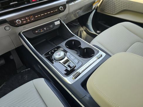 New 2026 Kia Carnival SX Prestige FWD image 9