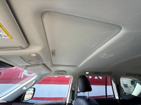 Used 2023 Nissan Armada SL RWD image 13