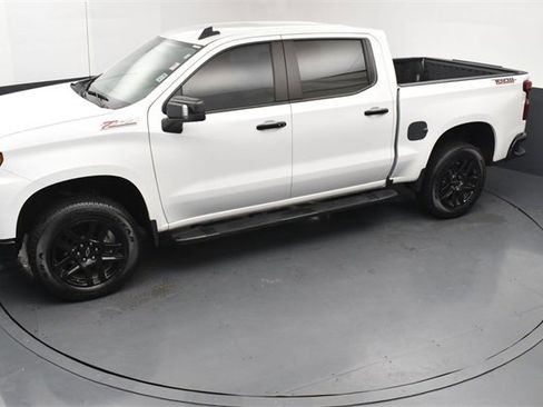 Used 2022 Chevrolet Silverado 1500 LT Trail Boss image 15