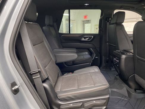 Used 2024 Chevrolet Tahoe High Country w/ Premium Package image 18