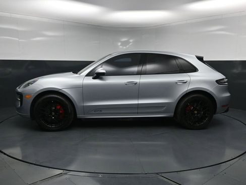 Certified 2020 Porsche Macan GTS w/ Premium Package Plus (PF4) AWD/4WD image 2