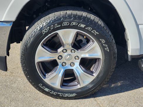 Used 2022 RAM 1500 Laramie AWD/4WD image 10