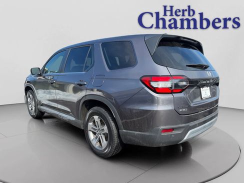 Used 2023 Honda Pilot EX-L image 3