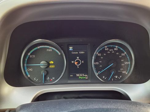 Used 2017 Toyota RAV4 Limited AWD/4WD image 30