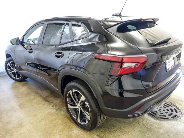 New 2026 Chevrolet Trax RS FWD image 7