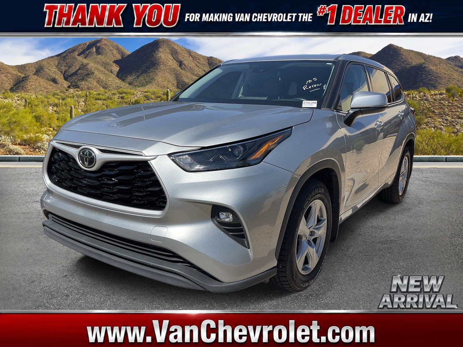 Used 2022 Toyota Highlander LE AWD/4WD image 1
