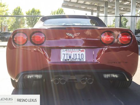 Used 2007 Chevrolet Corvette Convertible w/ Preferred Equipment Group RWD image 5