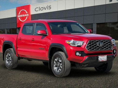 Used 2022 Toyota Tacoma TRD Off-Road w/ Technology Package AWD/4WD image 10