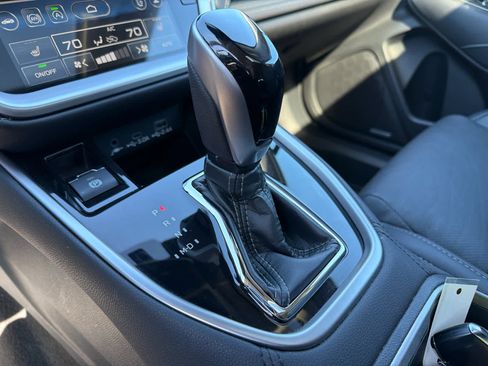 Used 2024 Subaru Outback Limited image 27