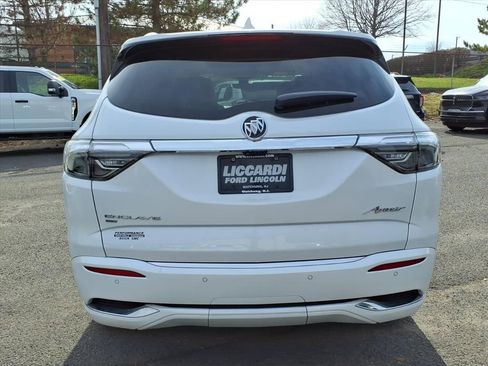 Used 2022 Buick Enclave Avenir w/ Avenir Technology Package AWD/4WD image 5