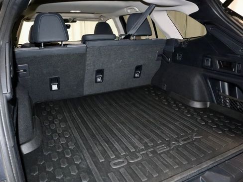 Used 2025 Subaru Outback Onyx Edition image 15