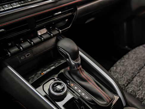 Used 2024 Chevrolet Colorado Z71 w/ Z71 Convenience Package 2 image 54