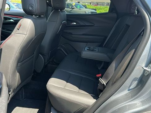 Used 2025 Chevrolet TrailBlazer RS w/ Convenience Package AWD/4WD image 27