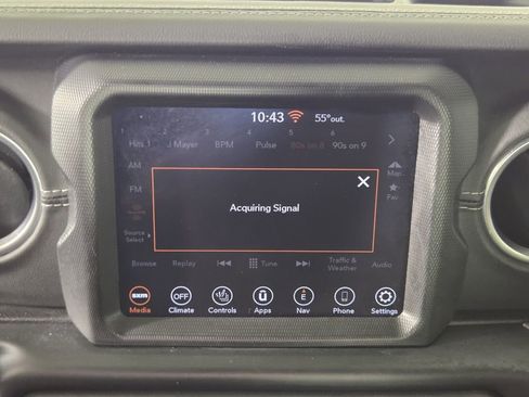 Certified 2023 Jeep Wrangler Sahara w/ Cold Weather Group image 19