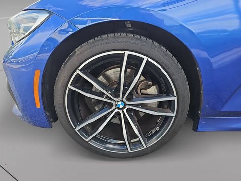 Used 2022 BMW 330i Sedan w/ M Sport Package RWD image 30