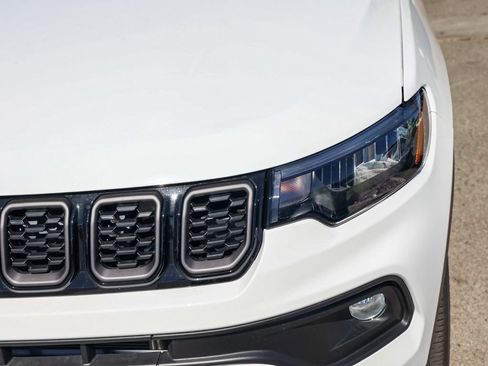New 2026 Jeep Compass Latitude AWD/4WD image 10