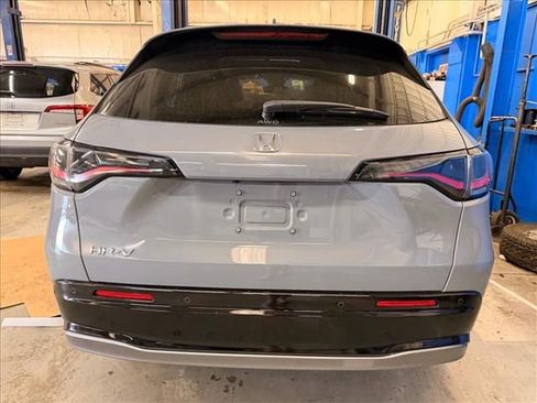 New 2026 Honda HR-V EX-L image 6