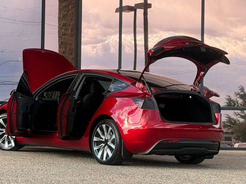 Used 2024 Tesla Model 3 Long Range AWD/4WD image 31