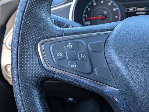 Used 2021 Chevrolet Malibu LT image 16