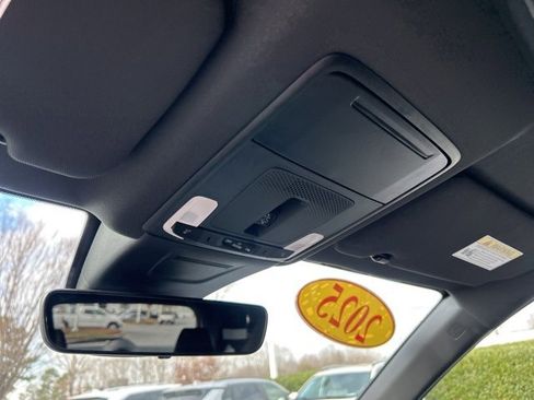 Used 2025 Honda CR-V Sport Touring image 27