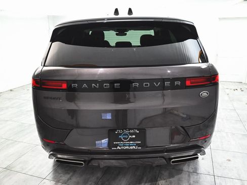 Used 2023 Land Rover Range Rover Sport SE Dynamic AWD/4WD image 5