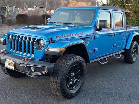 Used 2022 Jeep Gladiator Mojave w/ LED Lighting Group image 4