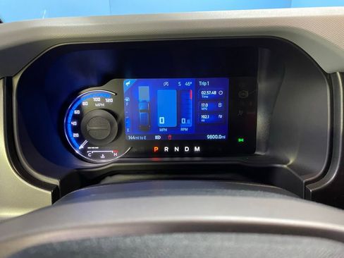 Used 2023 Ford Bronco Badlands image 21