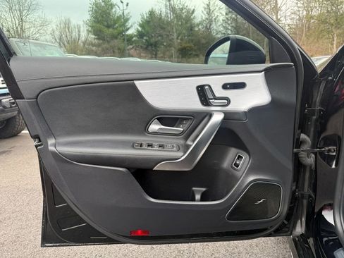 Used 2021 Mercedes-Benz A 35 AMG 4MATIC image 9