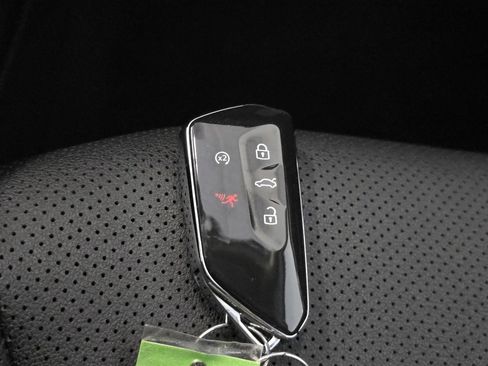 New 2026 Volkswagen Atlas SE image 15