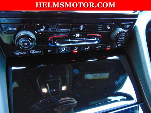 Certified 2024 Jeep Grand Cherokee L Limited w/ Luxury Tech Group II image 20