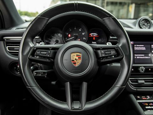 Used 2023 Porsche Macan GTS image 27