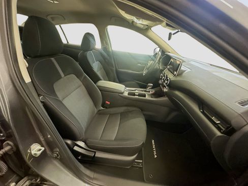 Used 2025 Nissan Sentra SV w/ All-Weather Package FWD image 31