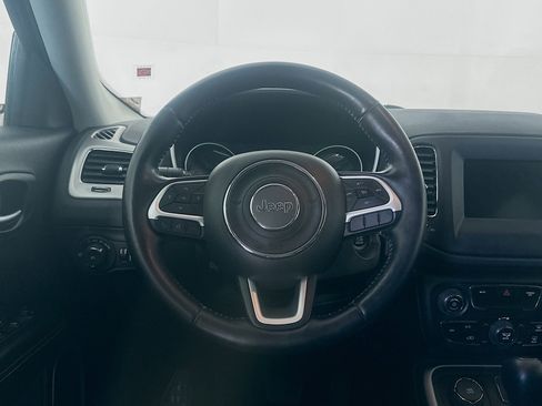 Used 2020 Jeep Compass Latitude w/ Cold Weather Group AWD/4WD image 17