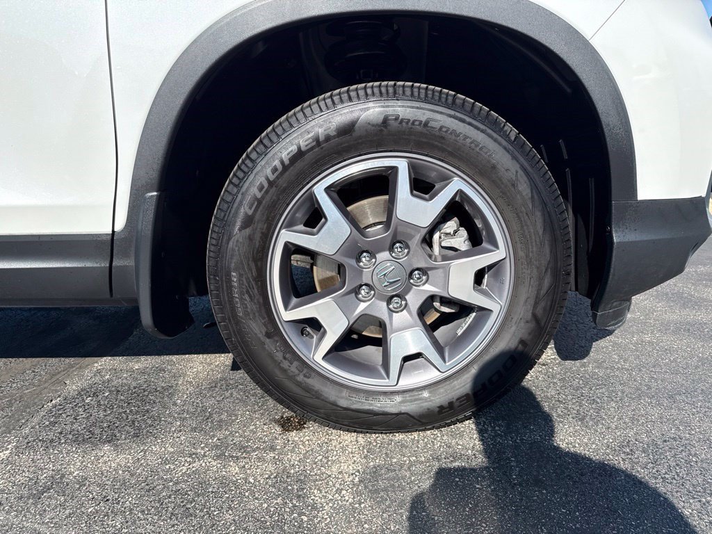 Certified 2022 Honda Passport TrailSport image 16