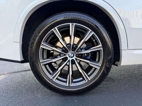 Used 2022 BMW X5 xDrive40i w/ M Sport Package AWD/4WD image 33