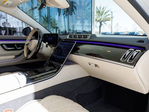 Used 2023 Mercedes-Benz S 580 S 580 image 39