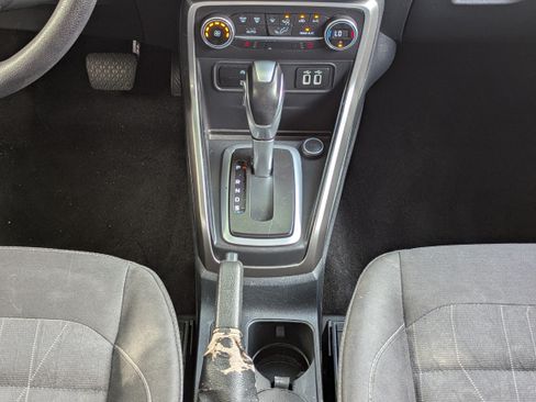 Used 2021 Ford EcoSport SE w/ SE Convenience Package FWD image 18