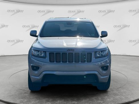 Used 2015 Jeep Grand Cherokee Altitude AWD/4WD image 2