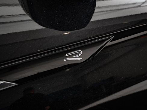 Used 2024 Volkswagen Tiguan SE R-Line image 9