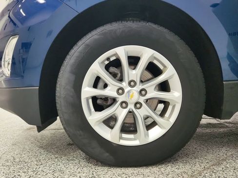 Used 2020 Chevrolet Equinox LT w/ Driver Convenience Package image 13