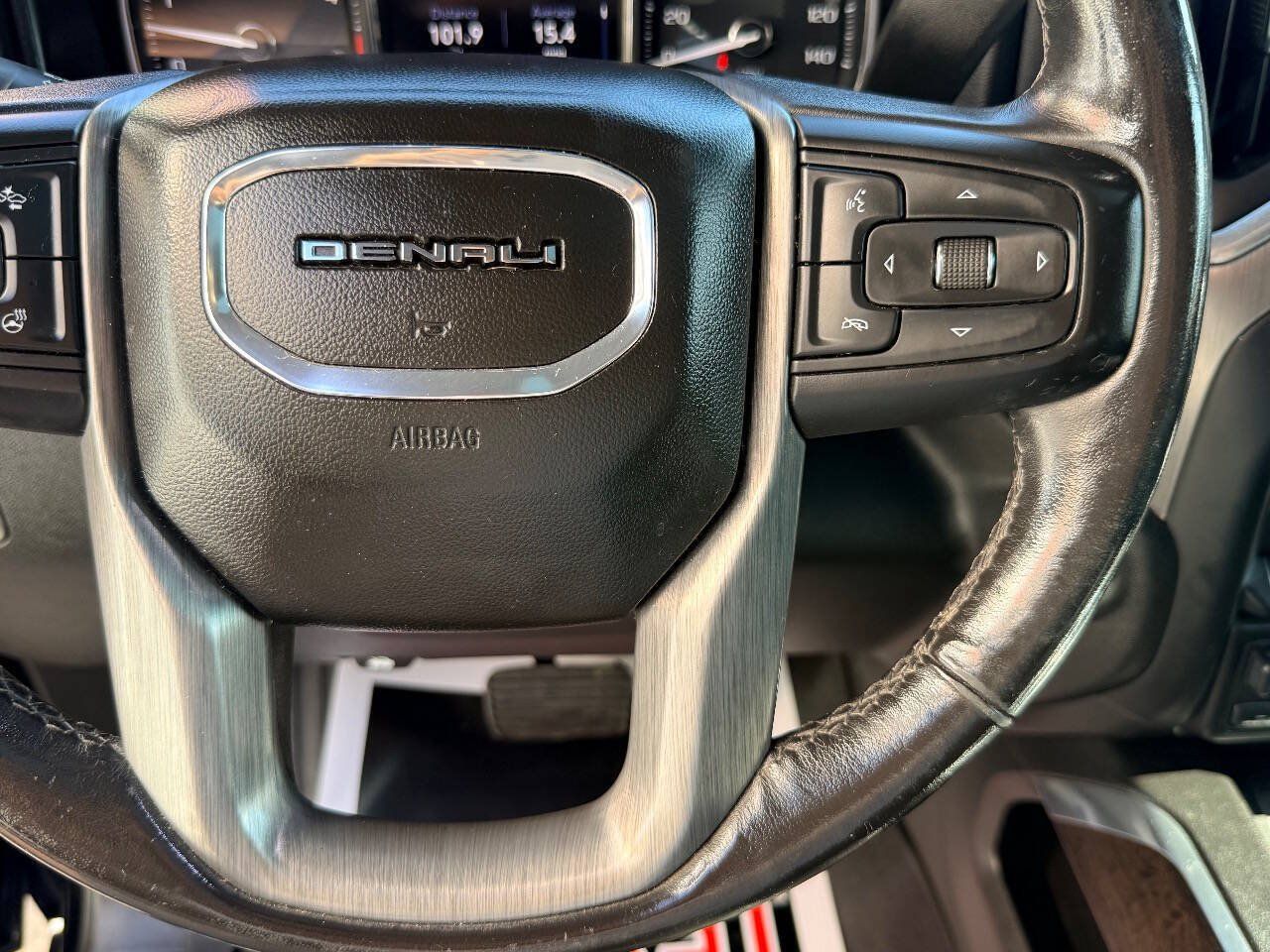 Used 2021 GMC Sierra 2500 Denali w/ Denali Black Diamond Edition AWD/4WD image 26