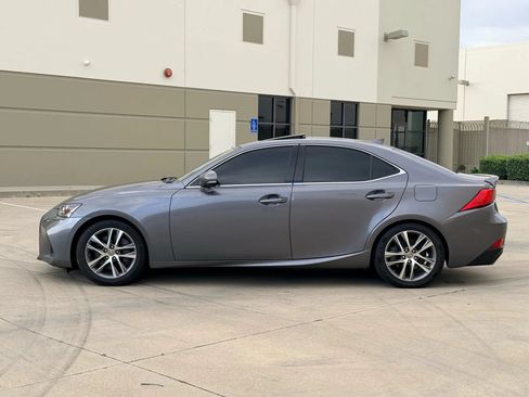 Used 2019 Lexus IS 300 w/ Accessory Package 2 RWD image 8