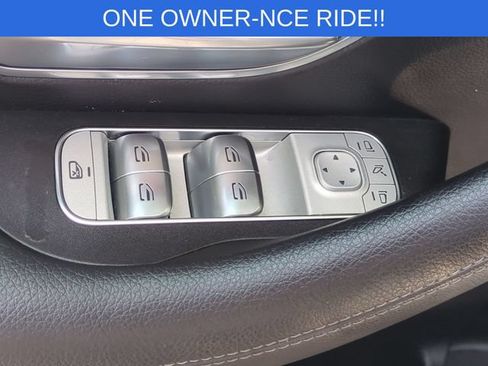 Used 2025 Mercedes-Benz GLS 450 4MATIC image 14